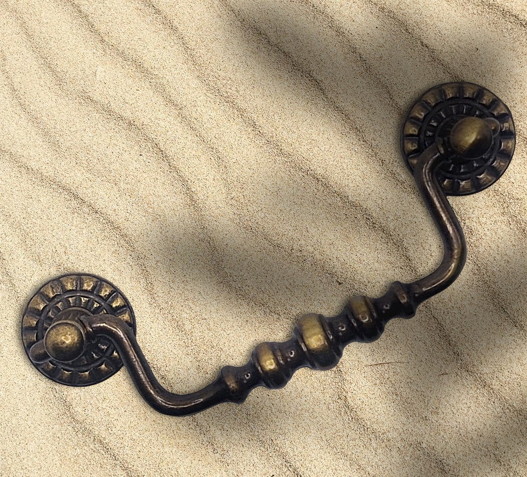 Vintage Cabinet Handle — Old Brass, Model 400B BR
