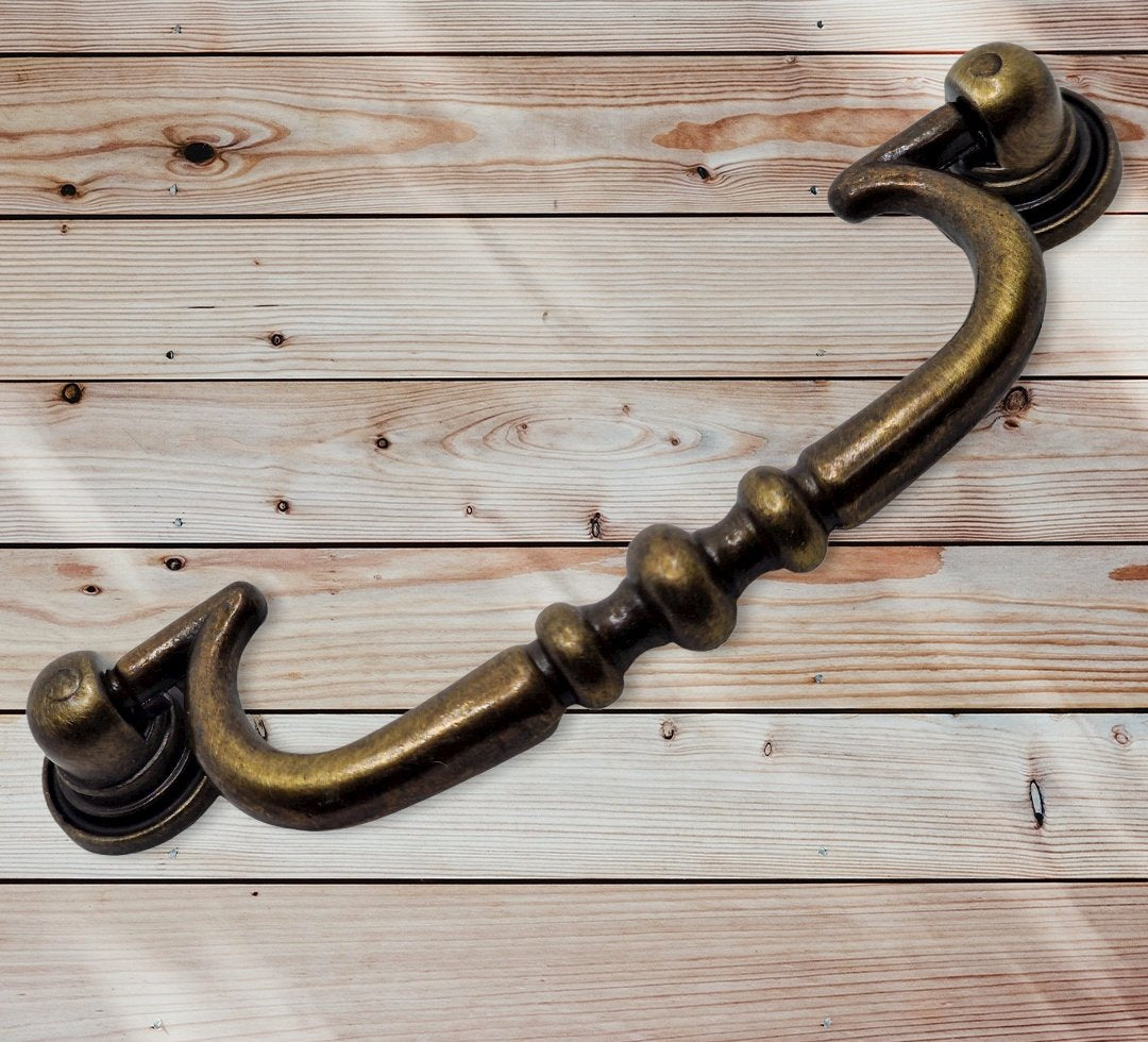 Vintage Cabinet Handle — Old Brass, Model 403G BR